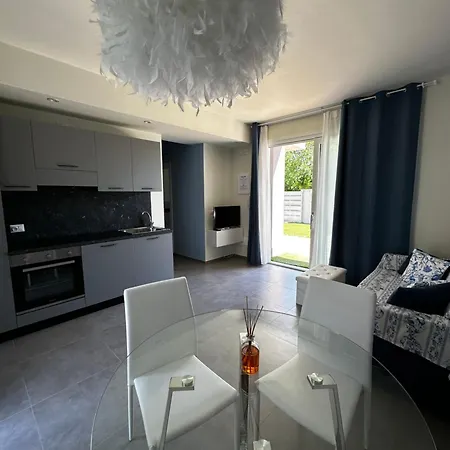 Villa Polinesia 10 *